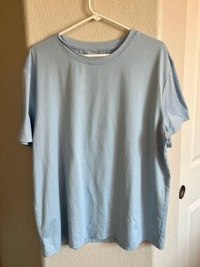 SHEIN Men’s Pastel Blue Crewneck Short Sleeve Tee
